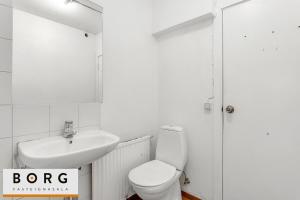 The Solo Travelers Suite