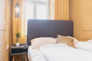 Bright 4BR Getaway Near Westbahnhof Station