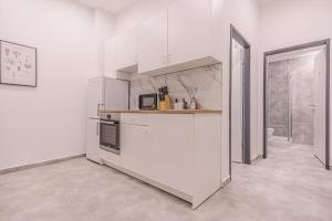 Bright 4BR Getaway Near Westbahnhof Station