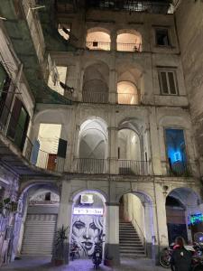 "Dint e viche e Napule" Guest House