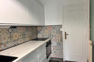 Studio with veranda 5min walk to the beach