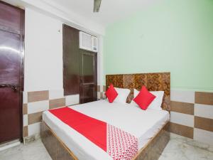 Hotel O Red Rose