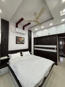 Arranyaa retreatt- Girrafes gallery