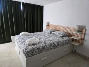 Studio avec terrasse et piscine - Aux Petits Sapins