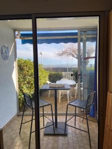 Plage et Pêche au bout du jardin avec parking privatif