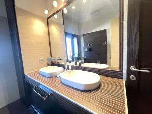 H 51 Family House img15