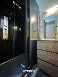 A langle Rue Raphaël