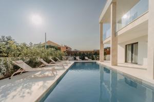 Seaview Villa Turnea