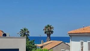 Villa Azur piscine et jardin à quelques pas de la plage