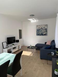 Mirela modern apartment near the beach, Novalja