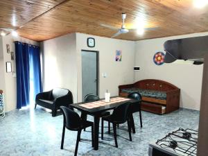 El Portal Saltos y Cascadas