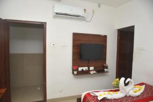 RD HOTEL-Bhavani Road