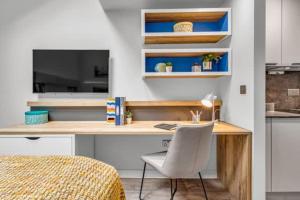 Practical Studios In Lincoln Free Breakfast