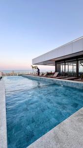 Beach Class Meireles 2304 a 500 m da Beira Mar