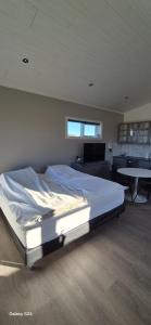 Kerengi Cottage Modern Cozy Cabin Built Late 2024, Heart of Golden Circle Iceland