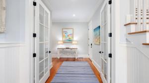 118 Charleston - IOP Beachhouse by AvantStay