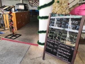 Patong hillside Condo with pool, bar, parking