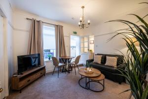 4 Hill Street, Irvine