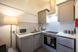 4 Hill Street, Irvine