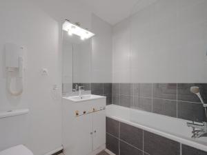 Saint Clair N 318 ST3