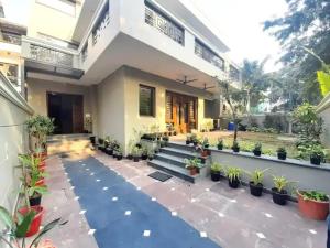 Hotel Tara Inn