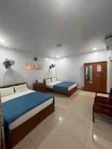 Cat Ba Manh Vuong Central Hotel