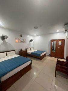 Cat Ba Manh Vuong Central Hotel