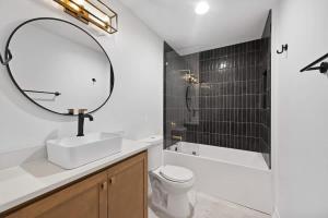 Park Hotel 1BR Suite 210