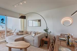 Playa Paraiso beachfront apartment - by Welcomely