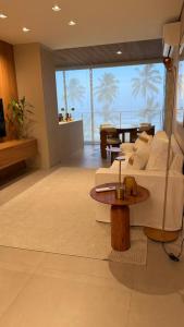 Apartamento pé na areia alto padrão em Ilhéus