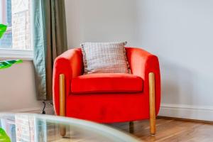 Two Bedroom Apartment by Brookland Stays Serviced Accommodation Short Lets Near Central London Links