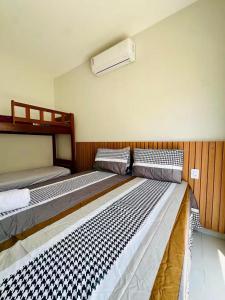 Casa 150m do Rio com Píer - Piscina para até 15 pessoas
