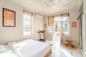 The Hometribe, Jaipur Spacious Apartment with Garden View Balcony