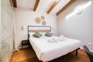 Pezzotti 12 design apt in the city center