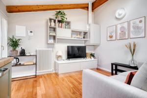 Pezzotti 12 design apt in the city center