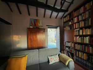 Casale Storico Con Piscina In Umbria