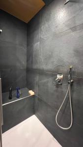 Camera con bagno e balcone privato in Casa Condivisa