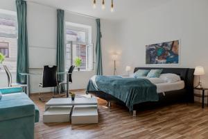 Beautiful 2BR Apartment with Free WiFi in Prime Location