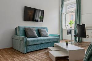 Beautiful 2BR Apartment with Free WiFi in Prime Location