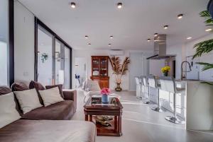 Cozy Deluxe holiday home in El Higueron