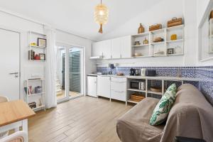 Pátio da Luz 1Bdr House by LovelyStay