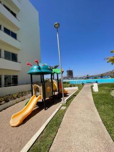 Bluu Habitat Lagoons 206