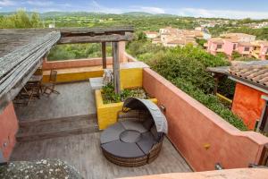 La casa di Eolo rivolta al tramonto