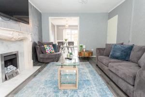 Close to City Centre - Mins Away from Anfield Stadium - Free Street Parking