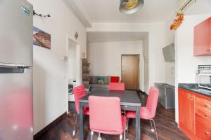 GuestHost - Cozy Balcony Apartment Milano Meda