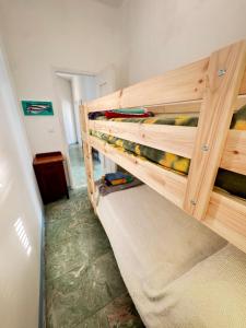 Vintage Ocean View with Fast WI-FI and Elevator to Town