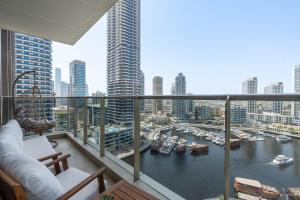 Gala Guests - Deluxe Sparkle Residences Dubai Marina