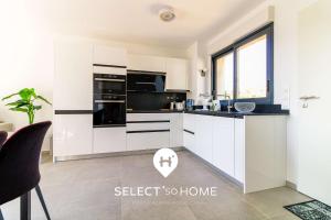 SELECTsoHOME - Appartement pour 4 personnes avec vue exceptionnelle - Piscine et garage privé - CAPNAT-B08