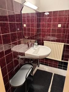 Großes Stadt Zimmer