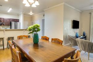 Resort-Style Retreat with Private Patio in Davenport